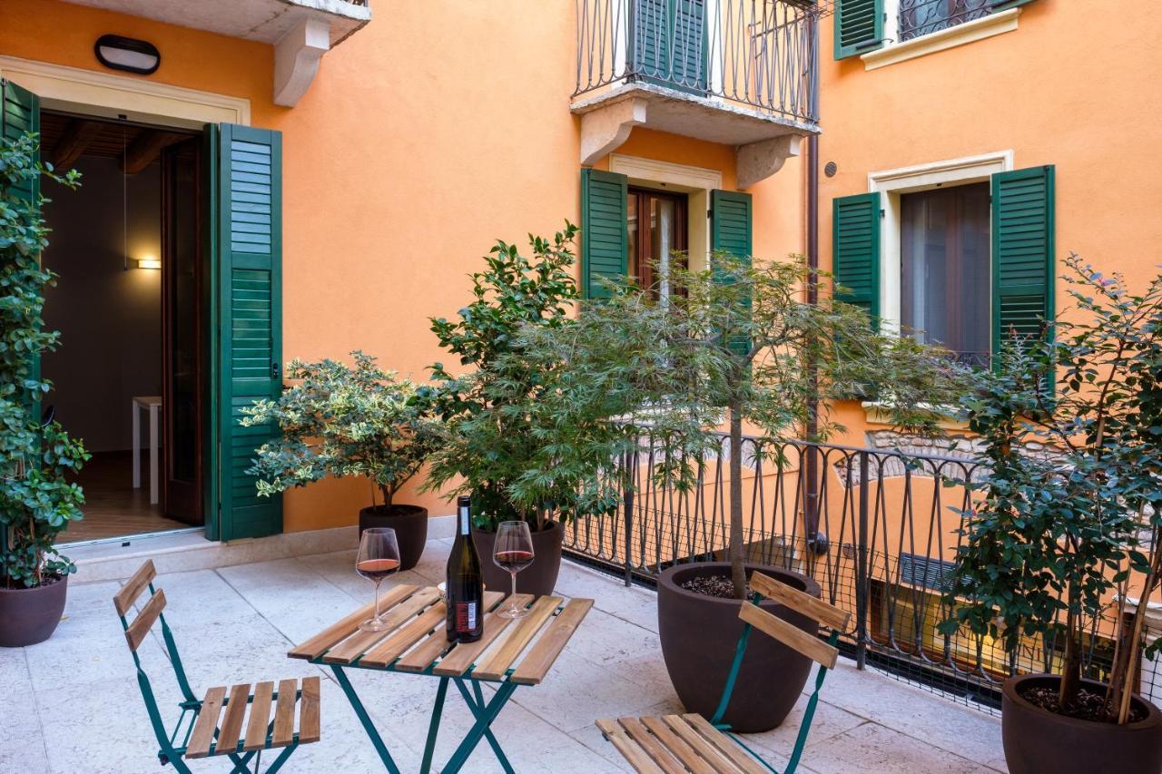 La Terrazza In Centro Apartment Verona Exterior foto