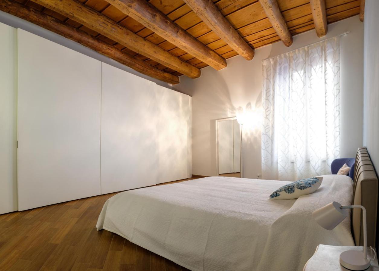 La Terrazza In Centro Apartment Verona Exterior foto
